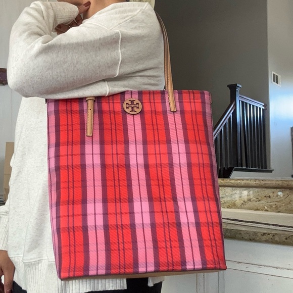 💖 New Tory burch EMERSON MESH N/S MARKET TOTE PINK / RED MULTI - Picture 3 of 12